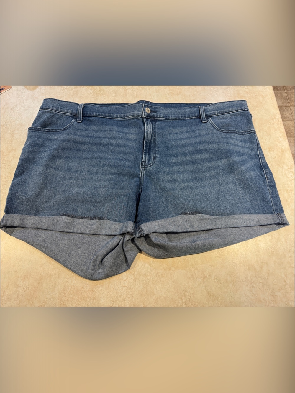Old Navy Mid-Rise WOW Denim Cuffed Shorts in Medium Blue
